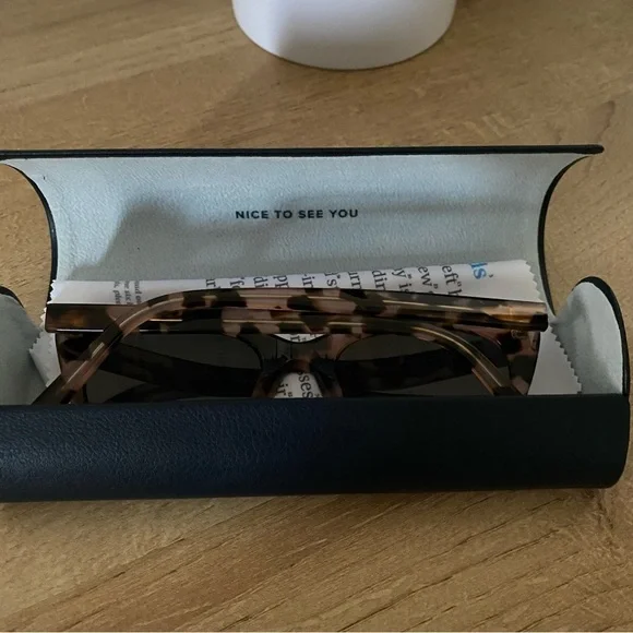 Warby Parker Tilley 285 52-19-145 Sunglasses with Case - Picture 10 of 13